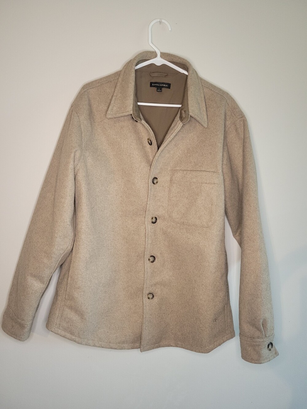 Banana Republic Men’s Beige Button-Front Shacket